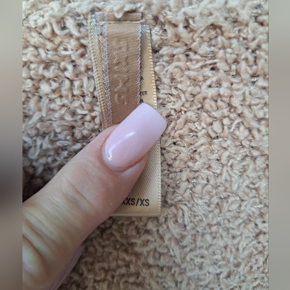 SKIMS fuzzy sweater🤎 - Picture 3 of 5